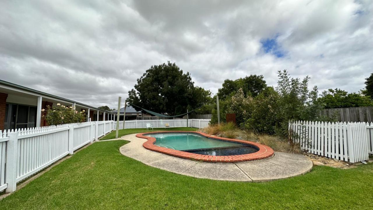 Rose Garden Motel Geelong Kültér fotó